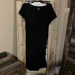 Black maternity dress
